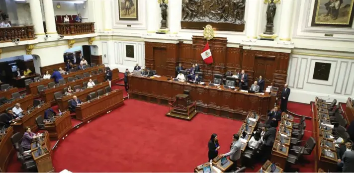  ?? ?? ► Imagen de una sesión del Congreso peruano, que volverá a la bicamerali­dad a partir del año 2026.