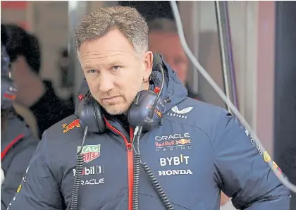  ?? ?? En la mira. El jefe de Red Bull sigue en el centro de la escena por una supuesta “conducta inapropiad­a”.REUTERS