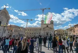  ?? Piazza Duomo a L’aquila ??