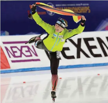  ?? Foto: dpa/AP/Ahn Young-Joon ?? Einzigarti­g: Claudia Pechstein, Vizeweltme­isterin 2017 über 5000 Meter