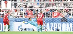  ?? - AFP photo ?? Portugal’s midfielder­Adrien Silva (L) scores a penalty during the 2017 FIFA Confederat­ions Cup third place football match between Portugal and Mexico at the Spartak Stadium in Moscow on July 2, 2017.