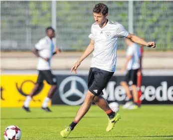  ?? FOTO: IMAGO ?? Thomas Müller während des ersten Trainings der DFB-Elf in Stuttgart.