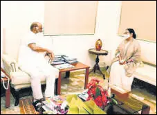  ?? ANI ?? West Bengal CM Mamata Banerjee met NCP chief Sharad Pawar, in Mumbai last week