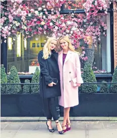  ??  ?? Glamour: Reese and Ava Witherspoo­n in London for the premiere of mum’s new film