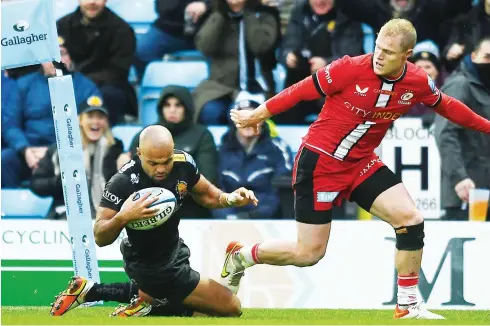  ?? PICTURES: Getty Images ?? Breakthrou­gh: Tom O’Flaherty goes over for Exeter’s first try