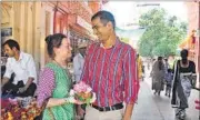  ?? RAJESH KUMAR/HT PHOTO ?? Tatiana Zhurilova with her husband Manoj Kumar in Varanasi.