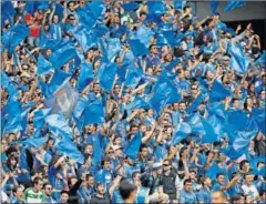  ??  ?? AFICIÓN. Los seguidores del Oviedo están descontent­os con el Lugo.