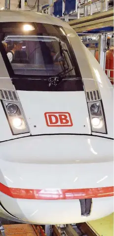  ?? FOTO: DPA ?? Die Bahn gerät durch den Abgang ihres Chefs wieder in eine Krise.