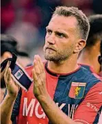  ?? GETTY ?? Nuova carriera Mimmo Criscito, 37 anni, ha giocato 291 partite nel Genoa, segnando 31 gol. Oggi allena l’Under 14 del club rossoblù