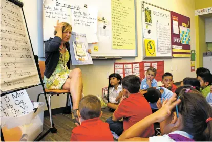  ?? NEW MEXICAN FILE PHOTO ?? Efforts to ease crowding at south-side schools over the past seven years led to the building of new K-8 schools, including Amy Biehl, El Camino Real Academy and Nina Otero Community School, pictured. Neverthele­ss, a new enrollment report indicates that...