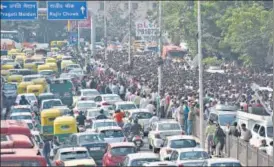  ?? SANCHIT KHANNA/HT PHOTO ?? Heavy traffic near ITO due to the protest by police personnel on Tuesday.