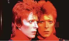  ?? Foto: www.davidbowie.com ?? Hudební vějička David Bowie se v knize se svým jménem v názvu objeví až na úplném konci.