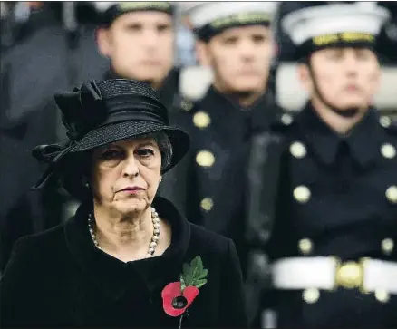  ?? ANDY RAIN / EFE ?? Theresa May, ayer en los actos en recuerdo de los caídos en las dos guerras mundiales