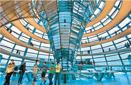  ?? DOMINIC ARIZONA BONUCCELLI ?? Inside the dome of the Reichstag, Germany’s parliament building.