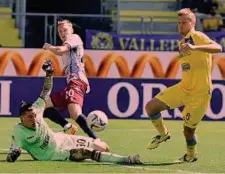  ?? GETTY ?? Un intervento del portiere del Frosinone Stefano Turati