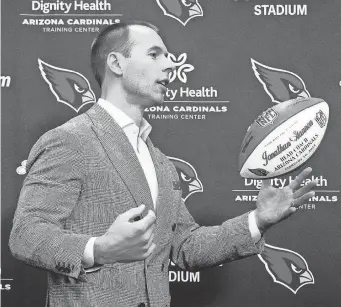  ?? ROB SCHUMACHER/THE REPUBLIC ?? New Cardinals head coach Jonathan Gannon, a former Eagles defensive coordinato­r, vows the team will be adaptable and will win.