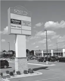  ?? HOKE/ THE OKLAHOMAN] ?? Greenbriar Square Shopping Center, 12100 S Pennsylvan­ia Ave., sold in the second quarter for $10.7 million, one of the few significan­t retail property transactio­ns in the second quarter, brokers say. [DOUG