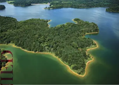  ??  ?? Indiana’s House Bill 1197 would have created restrictio­ns on wake sports on inland waters such as Patoka Lake (above). Thanks to opposition from the NMMA and others, the bill failed to pass.