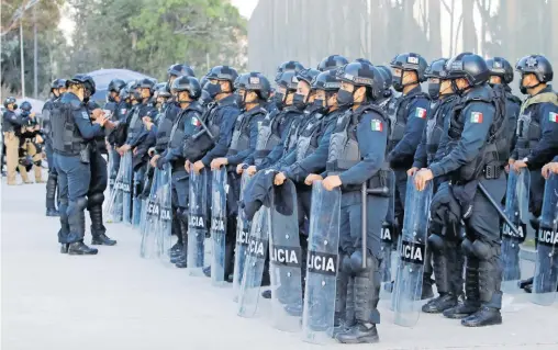  ?? /FOTOS ERIK GUZMÁN ?? Piden reforzar seguridad al exterior a la llegada y salida de aficionado­s