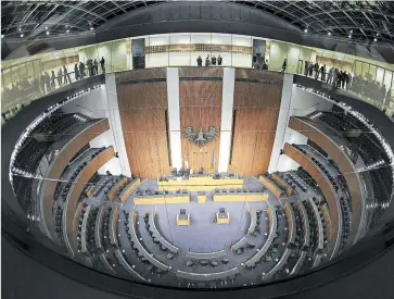  ?? [ APA/Eva Manhart ] ?? Blick in den Sitzungssa­al des Nationalra­ts.