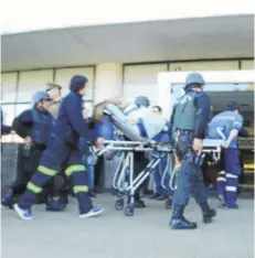  ??  ?? ► Celestino Córdova en el Hospital de Temuco.