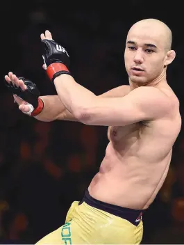  ??  ?? Moraes espera ser o próximo desafiante aos cinturão dos galos do UFC