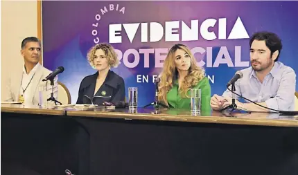  ?? | Jesús Rueda ?? Pablo Segura, Andrea Suárez, Ana María Aljure y José Francisco Aguirre.