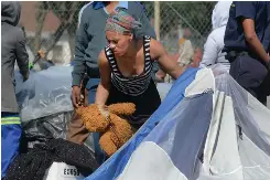  ?? ARMAND HOUGH African News Agency (ANA) ?? HOMELESS people from a settlement next to the Green Point tennis courts have been evicted by the City. |
