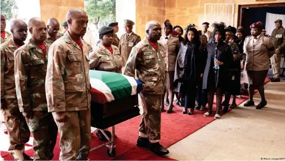  ?? Bild: Marco Longari/AFP ?? Erst vor Kurzem waren zwei südafrikan­ische Soldaten beim Einsatz im Kongo getötet worden