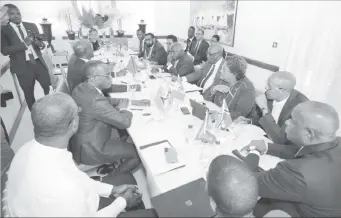  ?? ?? Caricom leaders meeting in St Vincent on Thursday on the Guyana/Venezuela crisis (Office of the President photo)