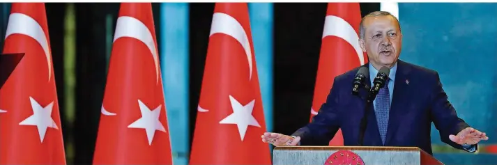  ?? FOTO: PRESIDENCY PRESS SERVICE/DPA ?? Will Erdogan mit seiner krassen Rhetorik gegen die USA davon ablenken, wie schlecht es der heimischen Wirtschaft geht? In der Türkei hat die Inflation inwzischen mehr als 15 Prozent erreicht.