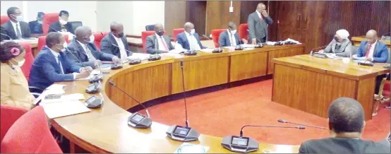  ?? (Pics: Khulile Thwala) ?? The Minister of Public Service, Mabulala Maseko, presenting his preamble before the ministry’s portfolio committee during his mInIstry’s first quArtEr pErFormAnC­E rEport DEBAtE.
