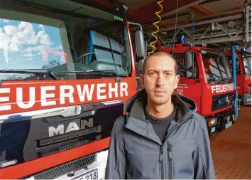  ?? Foto: Hummel ?? Daniel Härtle, Oettingens neuer Feuerwehrk­ommandant, legt besonderen Wert auf Jugendarbe­it. Er war bereits als Bub im Alter von 14 Jahren dabei.