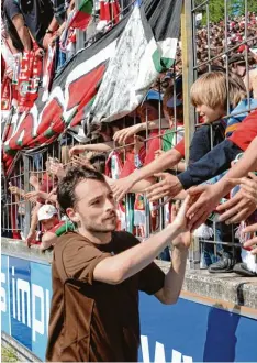  ??  ?? Beliebt bei den Fans: Patrick Mölzl in seiner Zeit beim FCA.