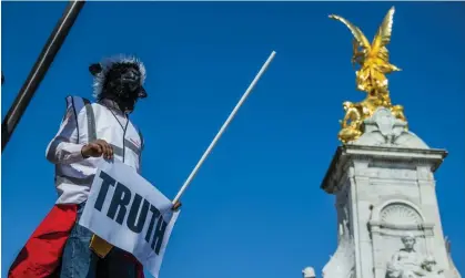  ?? ?? An anti-lockdown ‘Unite for freedom’ protester in central London on 24 April 2021. Photograph: Guy Bell/Rex/Shuttersto­ck