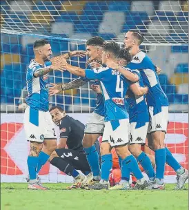  ?? FOTO: GETTY ?? El Nápoles cerró el ‘scudetto’ en la séptima plaza pero ganando al Lazio, cuarto