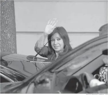  ?? MATÍAS MARTÍNA CAMPAYA / EFE ?? La vicepresid­enta de Argentina, Cristina Fernández, ayer, antes de conocer el veredicto.