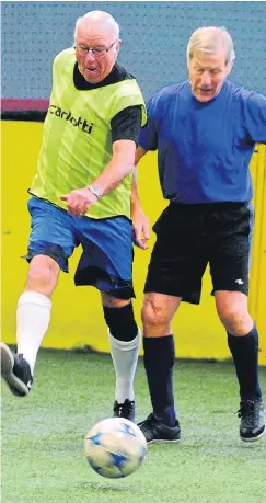  ?? Pictures: CATERS ?? Spectacle...Tommy Charlton, left, on the walking football field