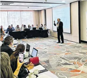  ?? Cortesía. ?? El gobernador Verano participó en una sesión de la Misión de Descentral­ización que se cumplió en Bogotá.
