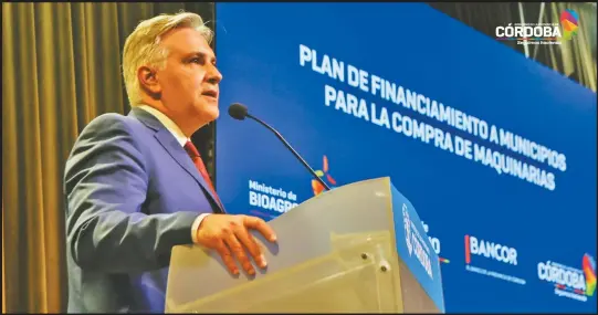  ?? ?? “Este plan vincula todo porque las empresas son cordobesas, generan trabajo en nuestra querida provincia, son de distintos lugares, y es una necesidad que se vincula a los municipios”, sostuvo el gobernador Llaryora.