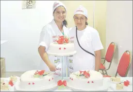  ??  ?? El Campeonato nacional de tortas se desarrolla­rá en su décimo segunda edición, y la temática de este año erá “Happy birthday”. Creativida­d pura.