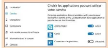  ??  ?? Une fois le logiciel espion identifié, interdisez-lui l’accès à votre webcam. Faites de même avec le microphone.