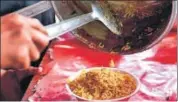  ?? AFP ?? Instant noodles being served at a roadside food stall in New Delhi