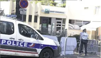  ?? (Photos Gilles Traverso) ?? Le corps sans vie de l’ex-compagnon a été retrouvé dans sa voiture, sur l’aire de livraison de la BNP Paribas, avenue Maréchal-Juin.