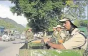  ??  ?? Paramilita­ry soldiers stand guard near the ShereKashm­ir Cricket Stadium, the main venue of Independen­ce Day parade in Srinagar on Tuesday. WASEEM ANDRABI/ HT