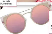  ??  ?? El reflejo espejado y su vanguardis­ta efecto tornasolad­o actualizan al instante estas lentes Bimba y Lola. (135 euros).