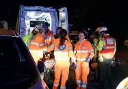  ?? (foto Bennati) ?? Ambulanze
I soccorsi davanti alla palazzina di viale Friuli 3 a Cinisello