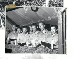  ??  ?? En gruppe amerikaner­e holder midnatsmes­se på Guadalcana­l den 23. december 1942 (th.).