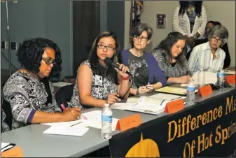  ?? The Sentinel-Record/Richard Rasmussen ?? FILLING IN THE GAPS: Panelists, from left, Lisa Wade, Susie Reece, Cindy Hamilton, Jennifer Harrington, Denise Marion and Gaye Jones-Washington took part in the Community Health Symposium Friday at the Garland County Library. The town hall event was...