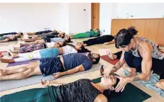  ?? RP-ARCHIVFOTO: AFP ?? Yoga ist eine von vielen guten Möglichkei­ten, sich in Form zu bringen oder zu halten.